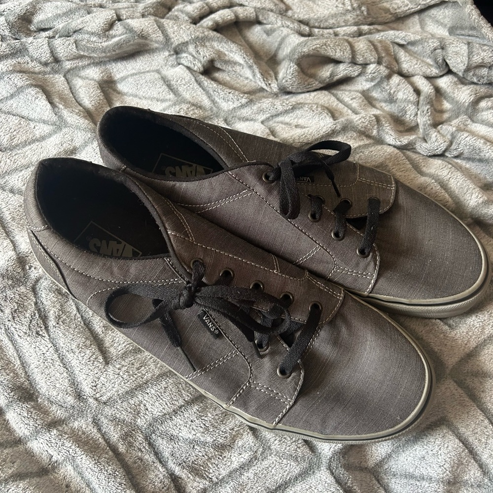 Vans Grey Sneakers Classic Lace-Up Design
